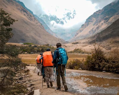 Hike to Soraypampa along the Salkantay mountain.